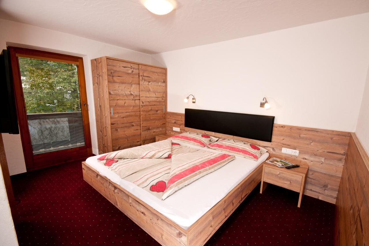 Appartements Wasserfaelle Mayrhofen Exterior photo