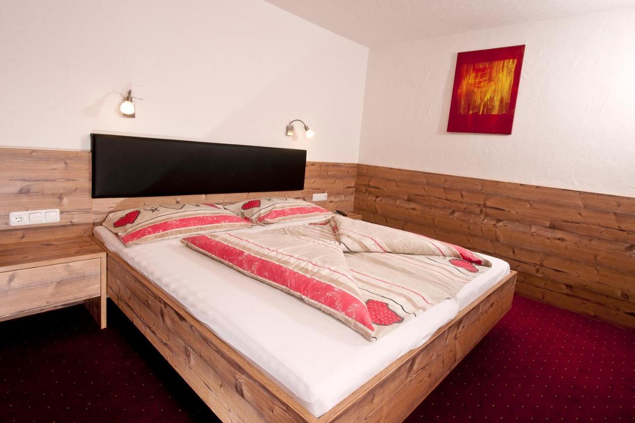 Appartements Wasserfaelle Mayrhofen Exterior photo